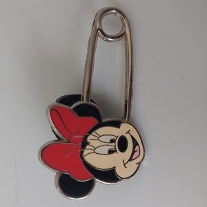 Disney's Minnie mouse pin